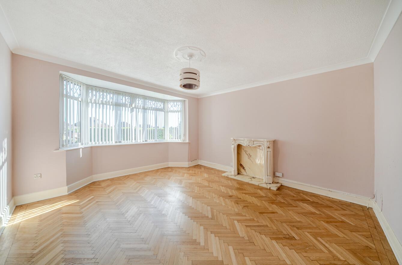 Hendy Close, Sketty, Swansea, SA2 8BB